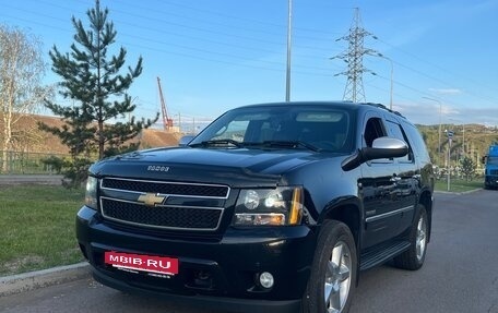 Chevrolet Tahoe III, 2011 год, 1 800 000 рублей, 2 фотография
