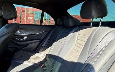 Mercedes-Benz E-Класс, 2021 год, 5 500 000 рублей, 13 фотография