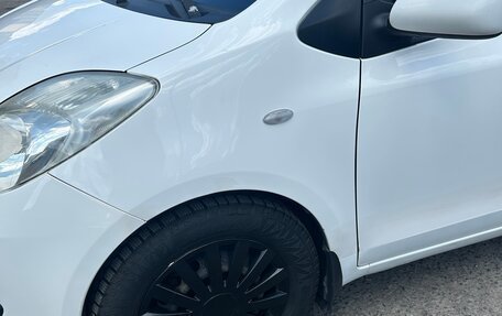 Toyota Yaris III рестайлинг, 2008 год, 560 000 рублей, 2 фотография