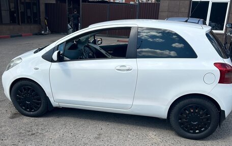 Toyota Yaris III рестайлинг, 2008 год, 560 000 рублей, 8 фотография