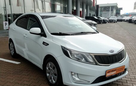 KIA Rio III рестайлинг, 2011 год, 800 000 рублей, 4 фотография