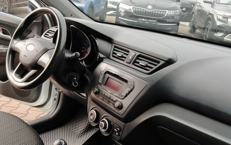 KIA Rio III рестайлинг, 2011 год, 800 000 рублей, 15 фотография