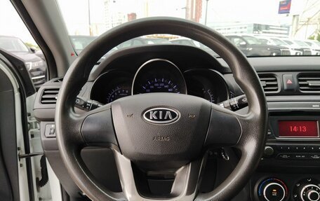 KIA Rio III рестайлинг, 2011 год, 800 000 рублей, 20 фотография