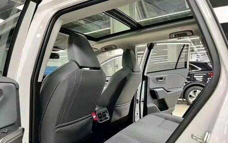 Toyota RAV4, 2026 год, 3 401 000 рублей, 7 фотография