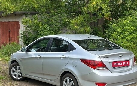 Hyundai Solaris II рестайлинг, 2013 год, 999 000 рублей, 6 фотография