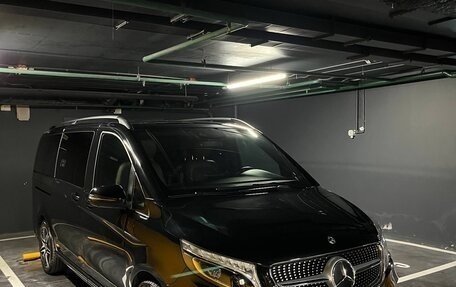 Mercedes-Benz V-Класс, 2019 год, 5 950 000 рублей, 2 фотография