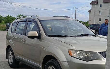Mitsubishi Outlander III рестайлинг 3, 2007 год, 870 000 рублей, 3 фотография