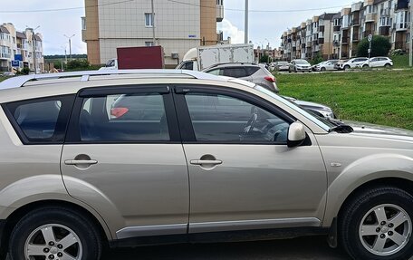 Mitsubishi Outlander III рестайлинг 3, 2007 год, 870 000 рублей, 8 фотография