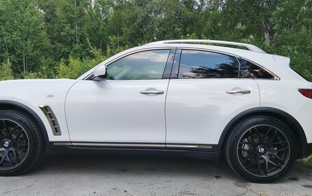 Infiniti FX II, 2013 год, 2 200 000 рублей, 2 фотография