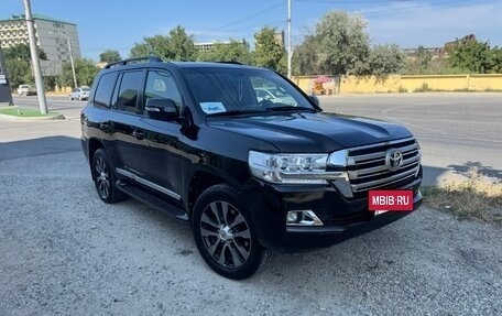 Toyota Land Cruiser 200, 2010 год, 3 200 000 рублей, 2 фотография