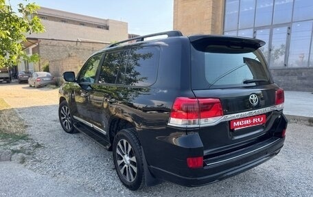 Toyota Land Cruiser 200, 2010 год, 3 200 000 рублей, 6 фотография