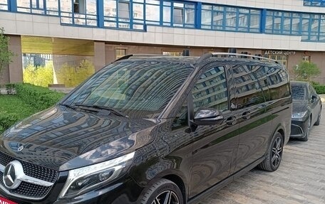Mercedes-Benz V-Класс, 2021 год, 10 500 000 рублей, 9 фотография