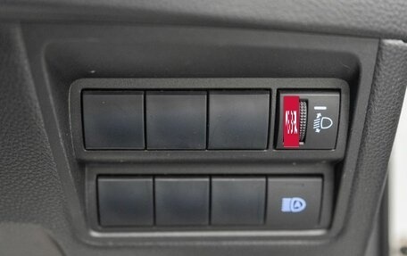 Toyota Yaris, 2021 год, 1 125 000 рублей, 16 фотография