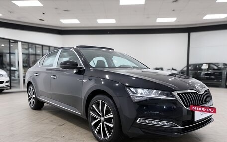 Skoda Superb III рестайлинг, 2025 год, 3 650 000 рублей, 3 фотография