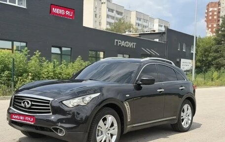 Infiniti FX II, 2013 год, 1 650 000 рублей, 1 фотография