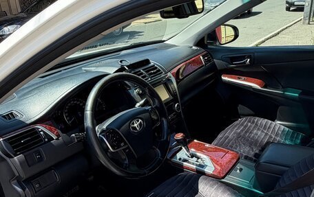 Toyota Camry, 2012 год, 1 630 000 рублей, 6 фотография