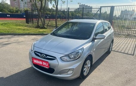 Hyundai Solaris II рестайлинг, 2014 год, 945 000 рублей, 3 фотография