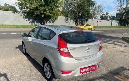 Hyundai Solaris II рестайлинг, 2014 год, 945 000 рублей, 7 фотография