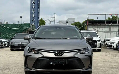 Toyota Corolla, 2022 год, 1 360 000 рублей, 2 фотография