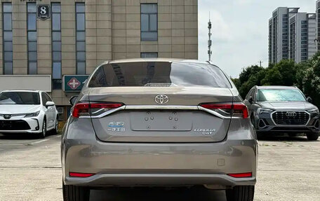 Toyota Corolla, 2022 год, 1 360 000 рублей, 5 фотография