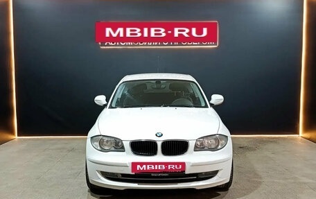 BMW 1 серия, 2011 год, 740 000 рублей, 2 фотография