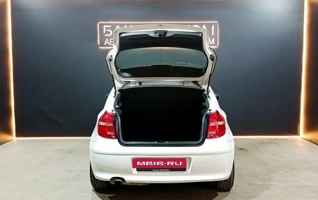 BMW 1 серия, 2011 год, 740 000 рублей, 13 фотография