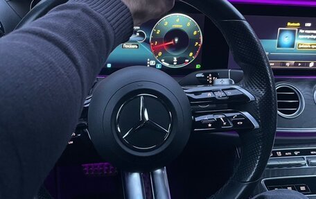 Mercedes-Benz E-Класс, 2020 год, 3 600 000 рублей, 4 фотография