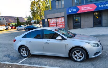 Chevrolet Cruze II, 2011 год, 530 000 рублей, 2 фотография