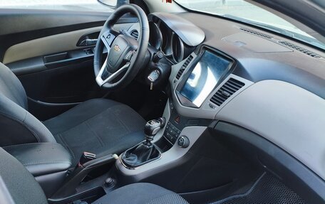 Chevrolet Cruze II, 2011 год, 530 000 рублей, 6 фотография