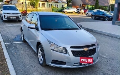 Chevrolet Cruze II, 2011 год, 530 000 рублей, 3 фотография