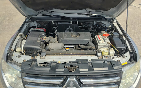 Mitsubishi Pajero IV, 2008 год, 1 260 000 рублей, 13 фотография