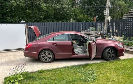 Mercedes-Benz CLS, 2011 год, 1 380 000 рублей, 2 фотография
