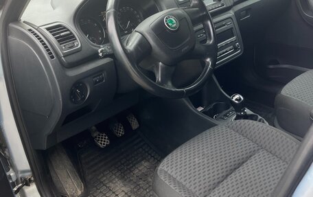 Skoda Roomster, 2012 год, 600 000 рублей, 4 фотография
