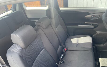 Toyota Wish II, 2016 год, 1 350 000 рублей, 10 фотография