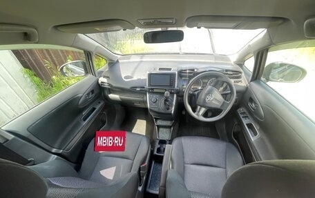 Toyota Wish II, 2016 год, 1 350 000 рублей, 8 фотография