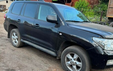 Toyota Land Cruiser 200, 2010 год, 2 300 000 рублей, 2 фотография