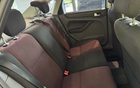Ford Focus II рестайлинг, 2006 год, 265 000 рублей, 23 фотография