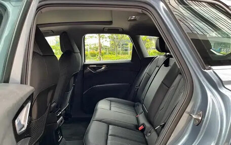 Audi Q4 e-tron, 2023 год, 3 437 000 рублей, 15 фотография