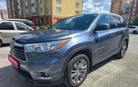 Toyota Highlander III, 2015 год, 2 900 000 рублей, 1 фотография