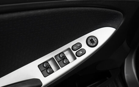 Hyundai Solaris II рестайлинг, 2013 год, 690 000 рублей, 17 фотография