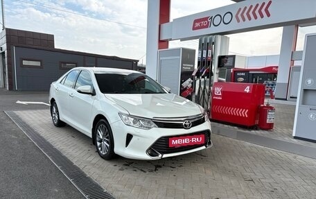 Toyota Camry, 2016 год, 1 950 000 рублей, 2 фотография