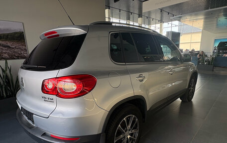 Volkswagen Tiguan I, 2011 год, 899 000 рублей, 4 фотография