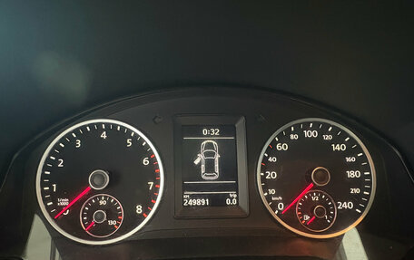 Volkswagen Tiguan I, 2011 год, 899 000 рублей, 10 фотография