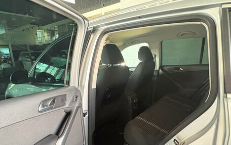 Volkswagen Tiguan I, 2011 год, 899 000 рублей, 14 фотография