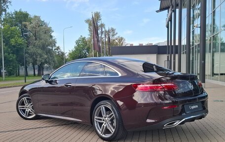 Mercedes-Benz E-Класс, 2019 год, 5 300 000 рублей, 3 фотография
