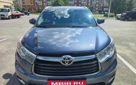 Toyota Highlander III, 2015 год, 2 900 000 рублей, 5 фотография