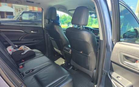 Toyota Highlander III, 2015 год, 2 900 000 рублей, 10 фотография
