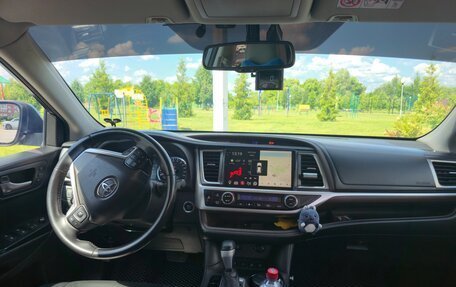 Toyota Highlander III, 2015 год, 2 900 000 рублей, 8 фотография