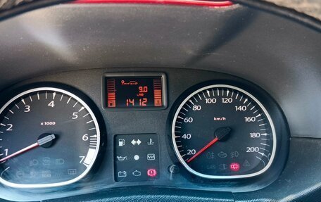 Renault Duster I рестайлинг, 2013 год, 900 000 рублей, 14 фотография