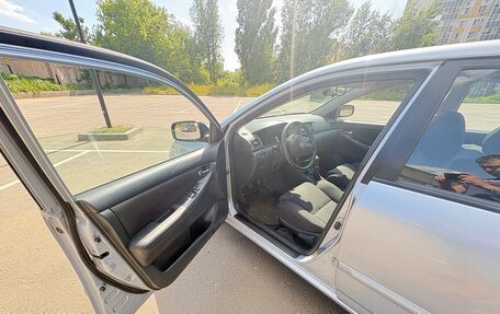 Toyota Corolla, 2005 год, 575 000 рублей, 8 фотография